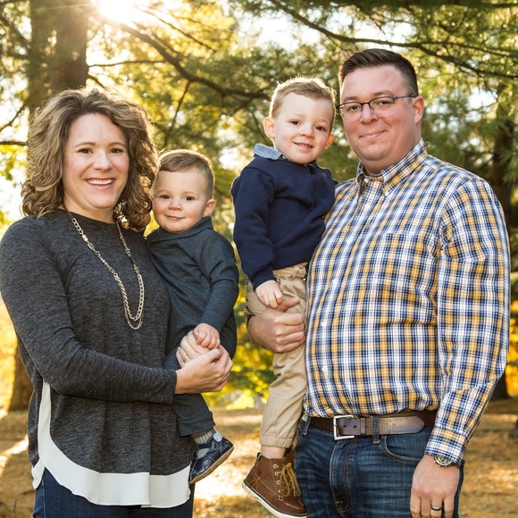 Meet your Posher, Allison - Picture 2 of 6